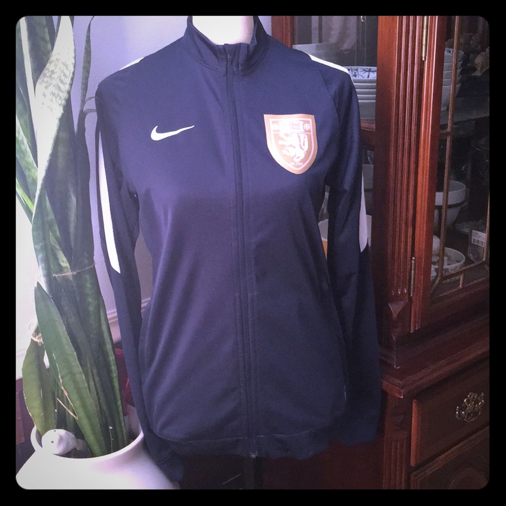 NIKE dri Fit soccer jacket, EUC